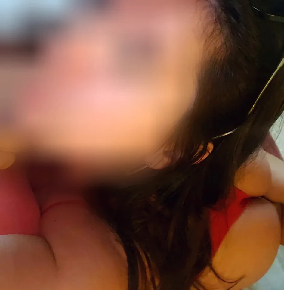 Camilla, 30