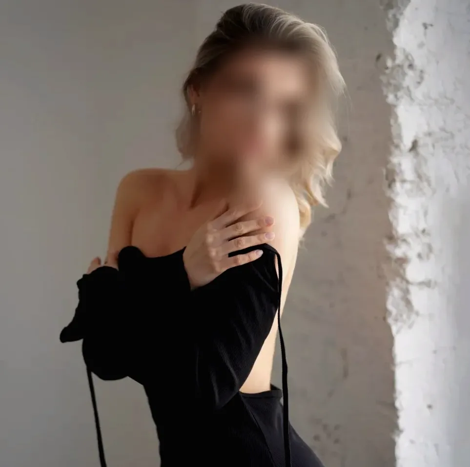 Piia, 25