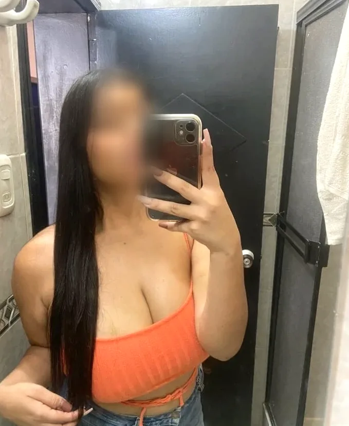 Sanni, 29